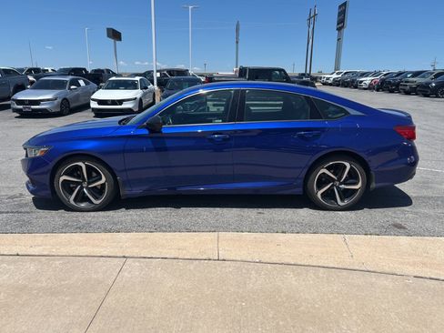 Used 2021 Honda Accord Sport image 8