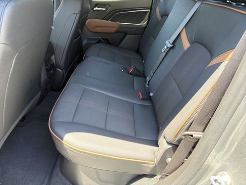 Certified 2023 GMC Canyon AT4 AWD/4WD image 17