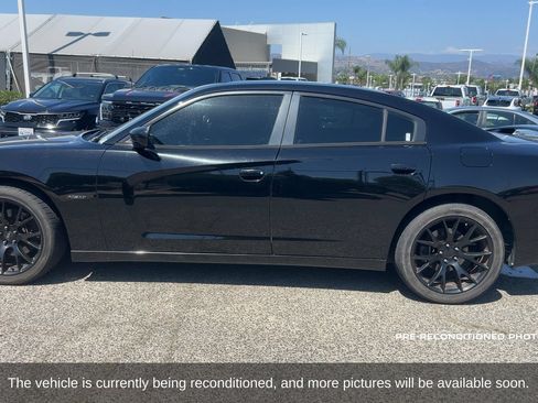 Used 2014 Dodge Charger R/T RWD image 9