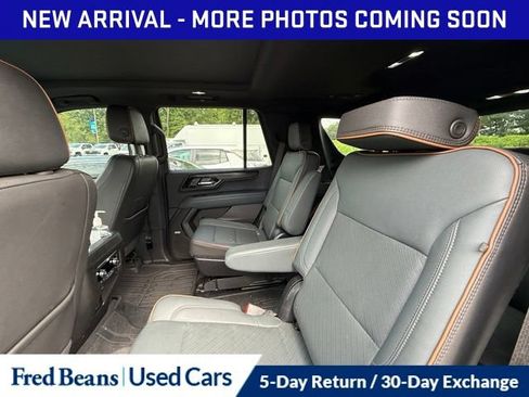 Used 2025 GMC Yukon AT4 w/ AT4 Premium Package AWD/4WD image 15