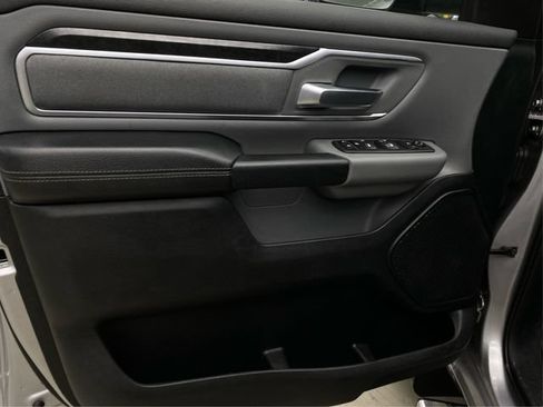 Used 2019 RAM 1500 Big Horn AWD/4WD image 25