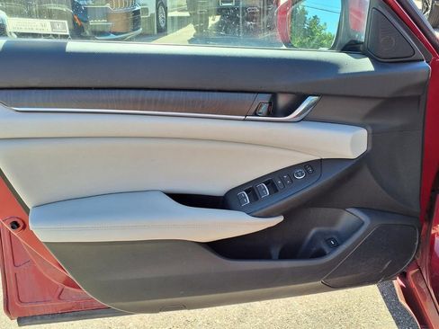 Used 2020 Honda Accord EX image 12
