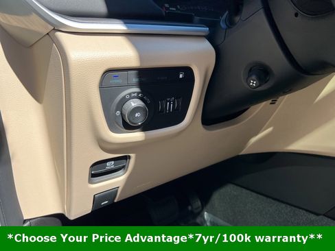 Used 2024 Jeep Grand Cherokee Limited 4xe w/ Luxury Tech Group II image 46