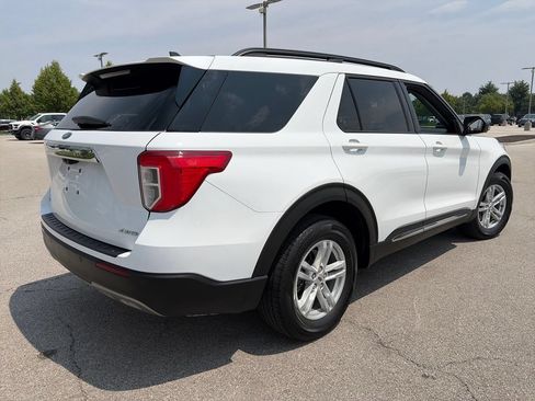 Used 2021 Ford Explorer XLT w/ Equipment Group 202A AWD/4WD image 7