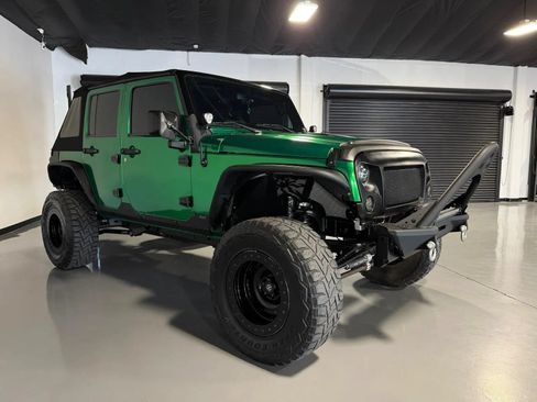 Used 2016 Jeep Wrangler Unlimited Sport w/ Quick Order Package 23S AWD/4WD image 3