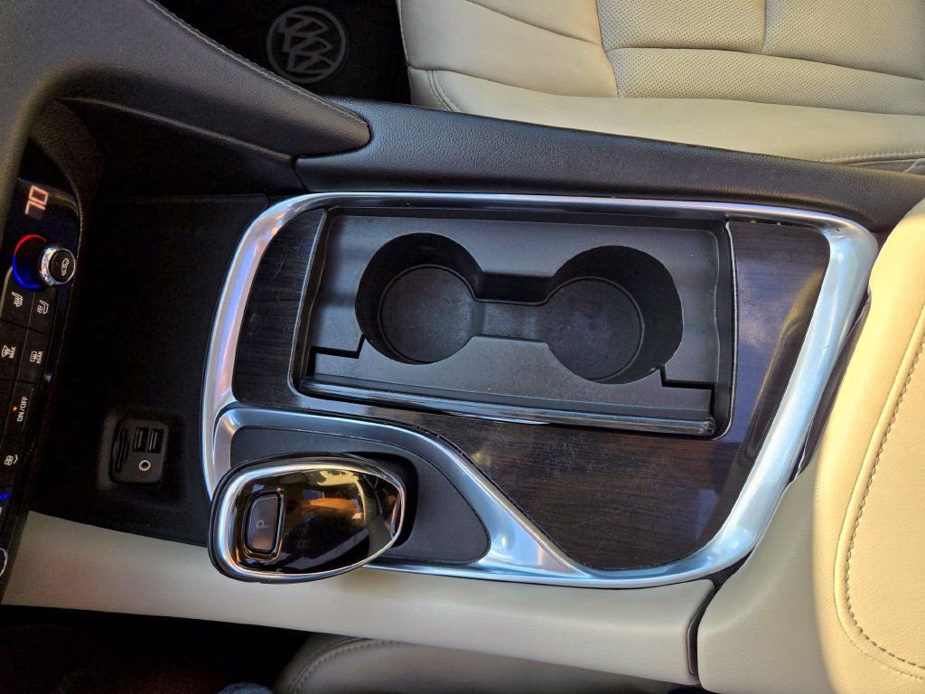 Used 2020 Buick Enclave Premium w/ Sun and Sites Package FWD image 42
