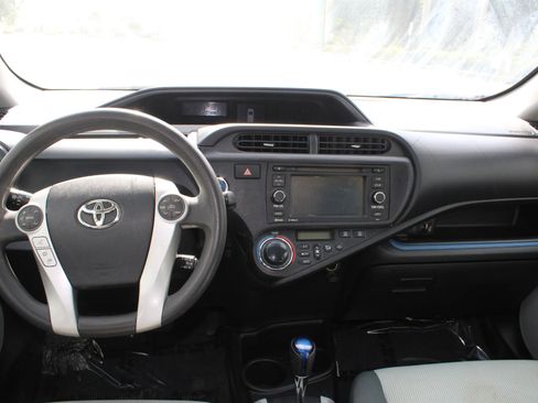 Used 2013 Toyota Prius C Three FWD image 11