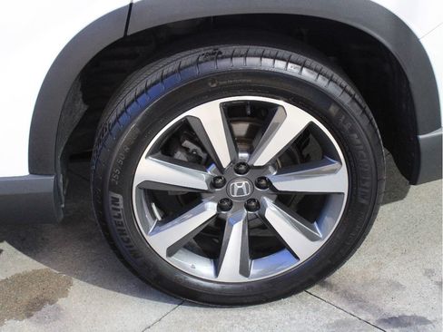 Used 2023 Honda Pilot Elite image 39