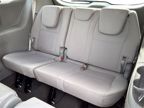 Used 2016 Kia Sedona LX w/ Option Group 020 image 45