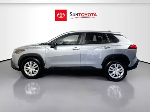 Used 2024 Toyota Corolla Cross L FWD image 7