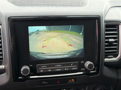 Used 2024 Nissan Frontier SV w/ SV Convenience Package RWD image 18
