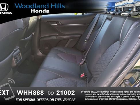 Used 2018 Toyota Camry XSE image 20