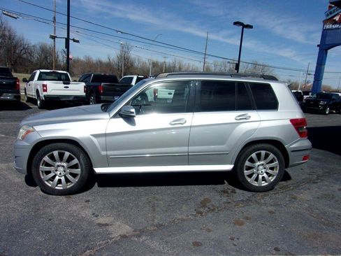 Used 2010 Mercedes-Benz GLK 350 4MATIC 4dr GLK 350 image 2