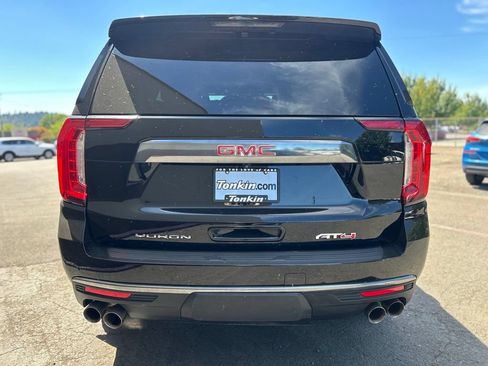 Used 2023 GMC Yukon AT4 w/ AT4 Premium Package AWD/4WD image 7