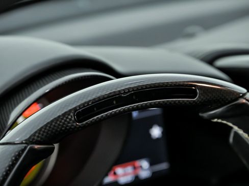 Used 2016 Ferrari 488 Spider RWD image 29