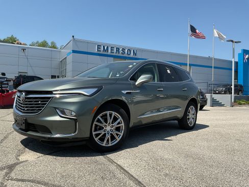 Used 2022 Buick Enclave Essence w/ Experience Buick Package image 1