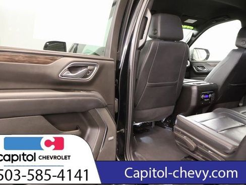 Used 2022 Chevrolet Suburban LT image 29