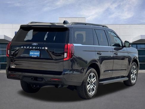Used 2025 Ford Expedition Active AWD/4WD image 39