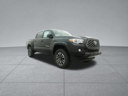 Used 2022 Toyota Tacoma TRD Sport w/ Technology Package RWD image 33