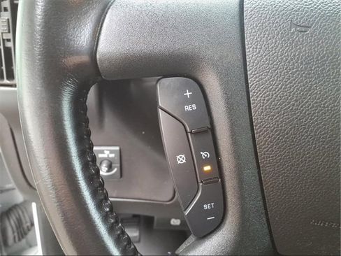 Used 2022 Chevrolet Express 2500 Extended w/ Driver Convenience Package image 17