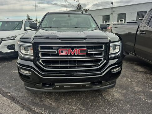 Used 2017 GMC Sierra 1500 SLE w/ SLE Value Package image 2