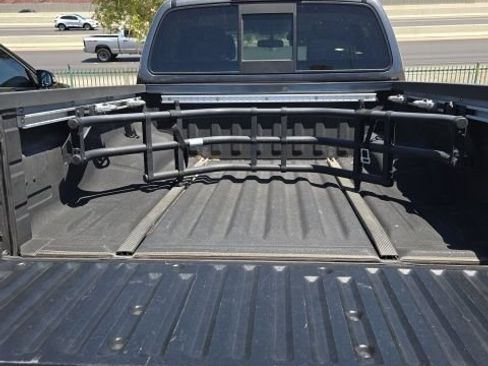 Used 2020 Nissan Frontier SV w/ Midnight Edition Floor Mats RWD image 8