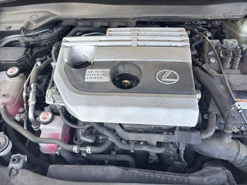 Used 2019 Lexus UX 250h image 33