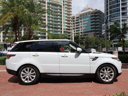 Used 2016 Land Rover Range Rover Sport HSE AWD/4WD image 3