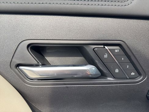 New 2026 GMC Hummer EV SUV image 11