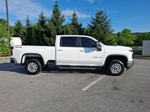 Used 2025 Chevrolet Silverado 2500 LT w/ Convenience Package AWD/4WD image 7