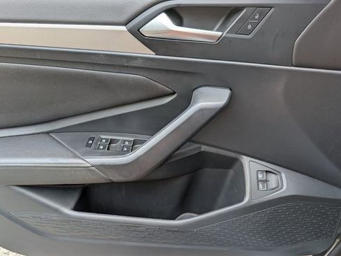 Used 2023 Volkswagen Jetta S image 31