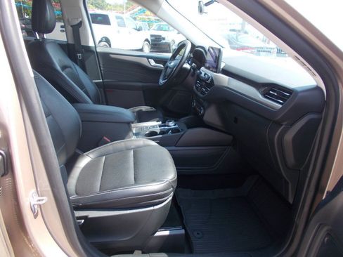 Used 2021 Ford Escape SEL AWD/4WD image 9
