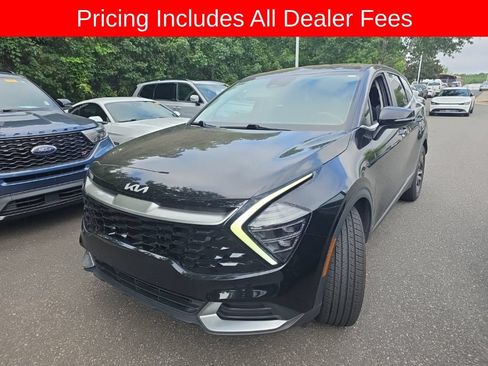 Used 2024 Kia Sportage EX FWD image 2