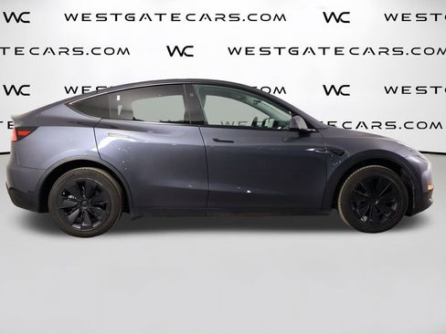 Used 2023 Tesla Model Y Long Range image 43
