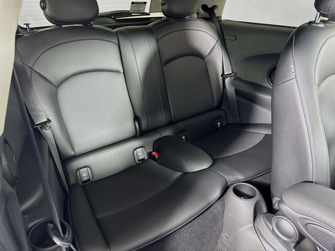 Used 2015 MINI Cooper 2-Door Hardtop image 27