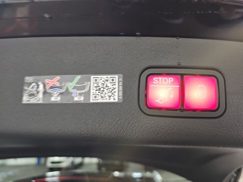 New 2026 Mercedes-Benz GLC 300 image 13