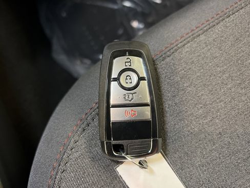 New 2025 Ford Explorer Active image 33