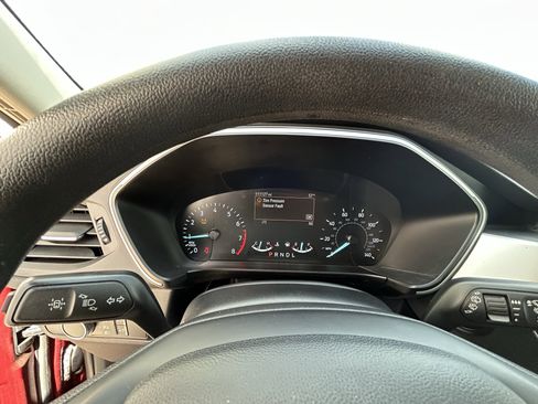 Used 2020 Ford Escape SE image 20