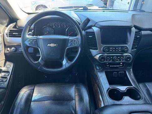 Used 2016 Chevrolet Suburban LT image 17