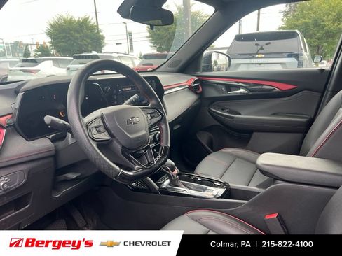 Used 2024 Chevrolet TrailBlazer RS w/ Driver Confidence Package FWD image 8