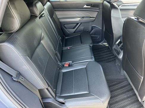 Used 2023 Volkswagen Atlas Cross Sport SEL R-Line AWD/4WD image 11