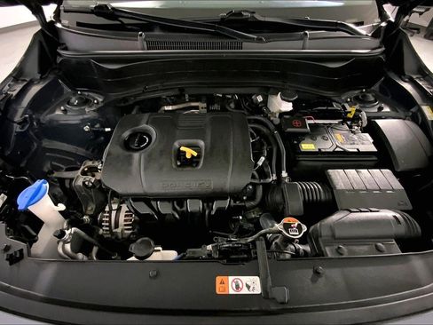 Certified 2025 Kia Seltos S image 10