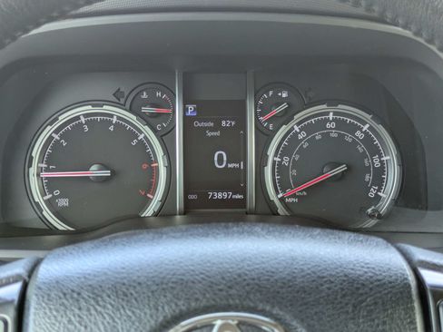 Used 2020 Toyota 4Runner TRD Off-Road Premium AWD/4WD image 20