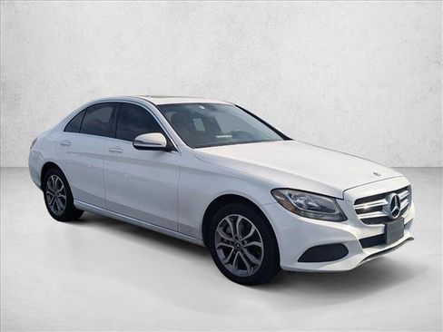Used 2018 Mercedes-Benz C 300 4MATIC Sedan image 3