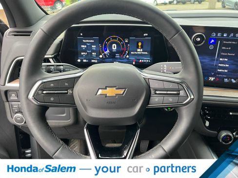 Used 2025 Chevrolet Tahoe High Country image 15