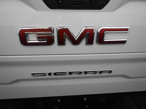Used 2023 GMC Sierra 1500 SLT w/ SLT Premium Package image 24