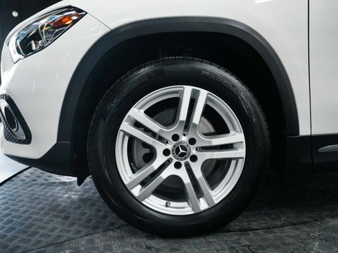 Used 2023 Mercedes-Benz GLA 250 4MATIC image 9