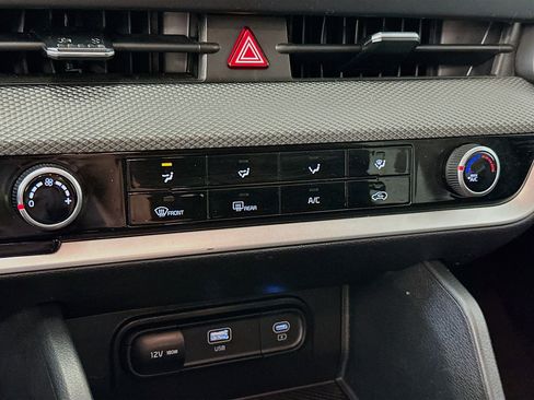 Used 2024 Kia Sportage LX image 23