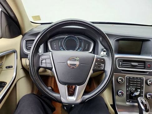 Used 2014 Volvo S60 T5 w/ Climate Package FWD image 20