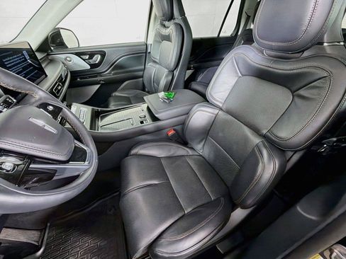 Used 2025 Lincoln Aviator Reserve w/ Equipment Group 201A AWD/4WD image 2
